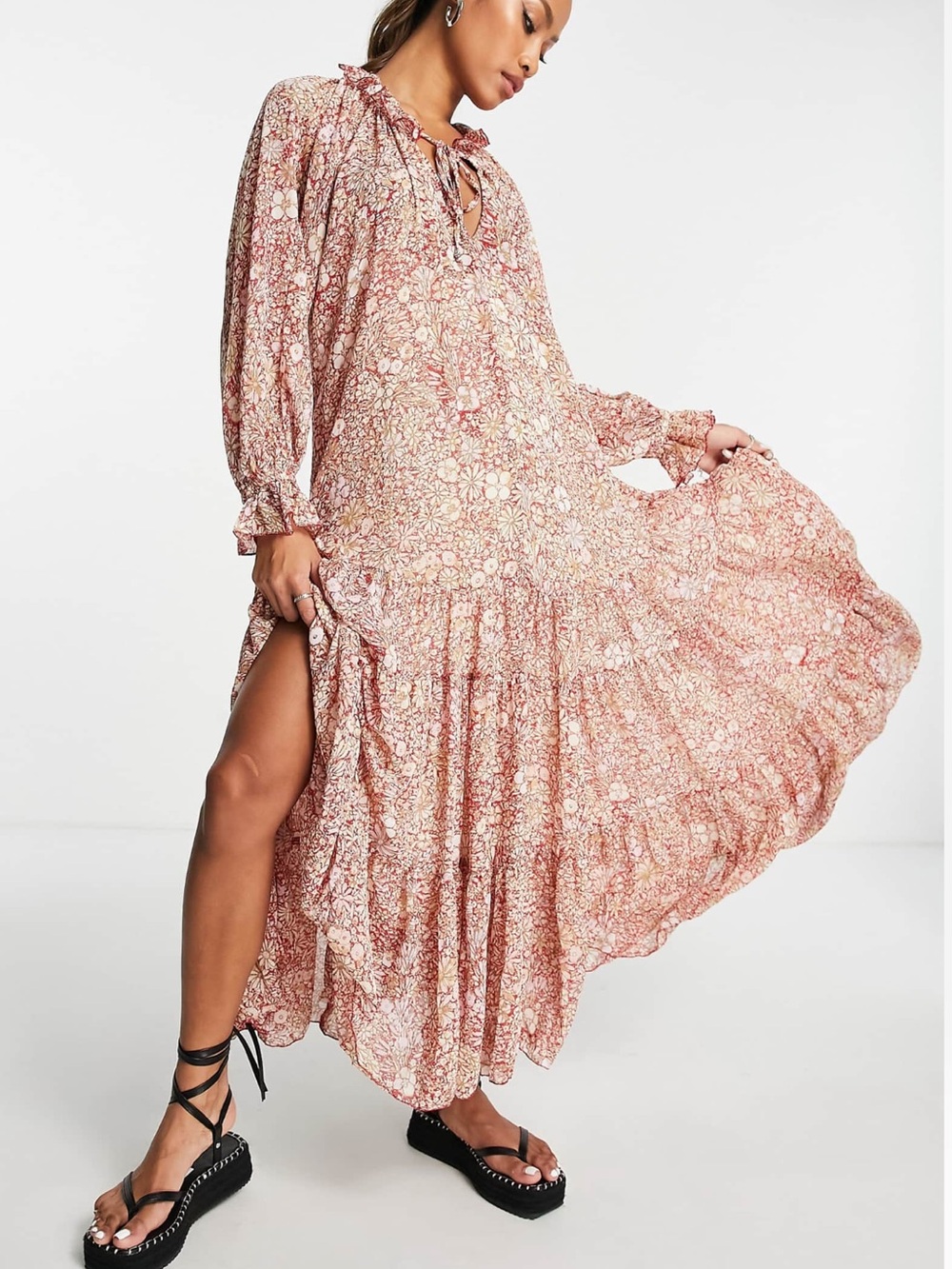 Free People | Feeling Groovy Maxi Dress in floral print (size M)